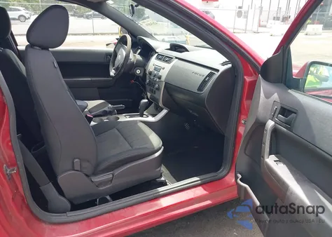 2010 Ford Focus Se z USA, uszkodzony, nr VIN 1FAHP3CN4AW255780